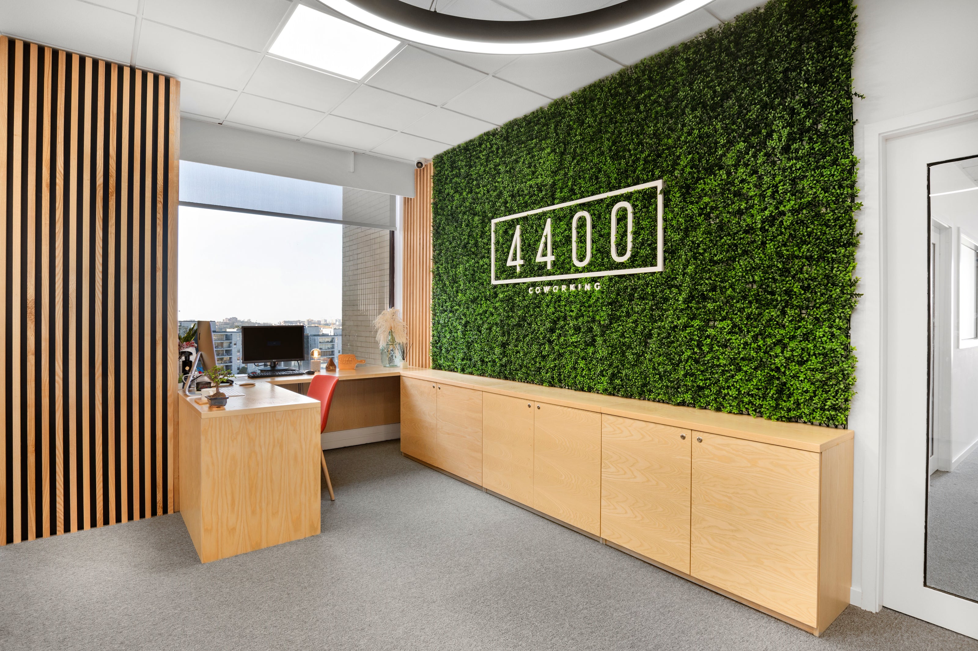 4400_001.jpg__PID:5a98460f-4070-4933-b166-507446ae598a