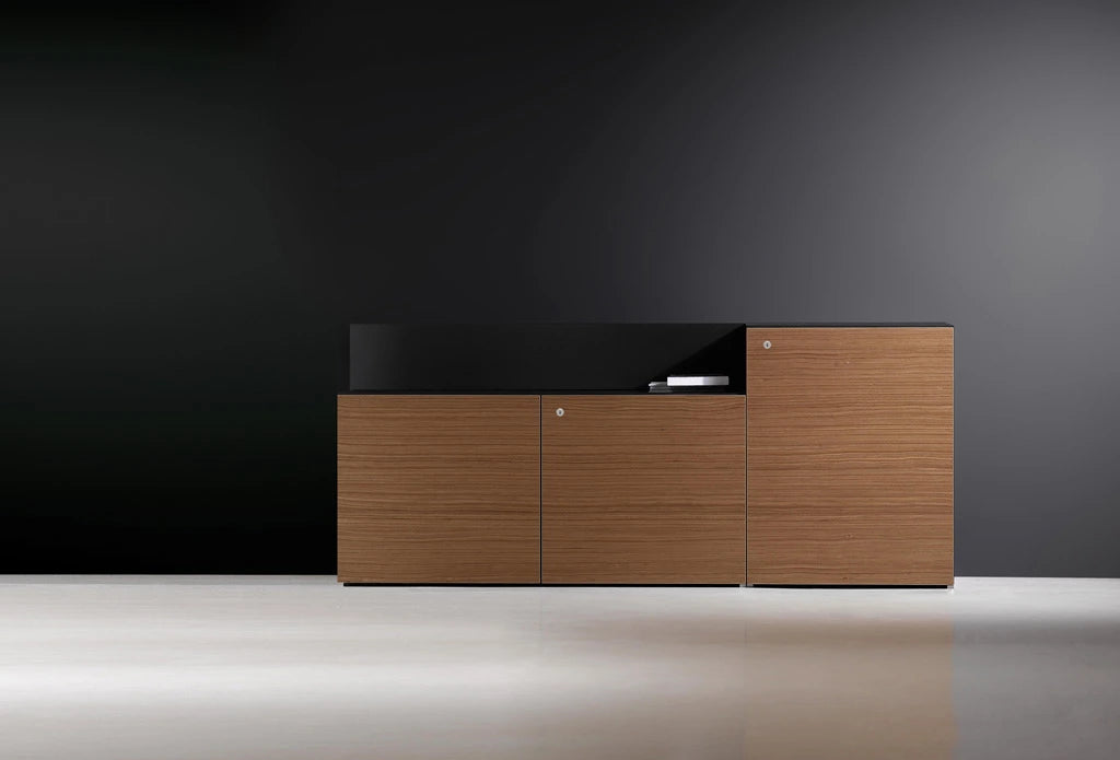 Quorum System Cube Bookshelf