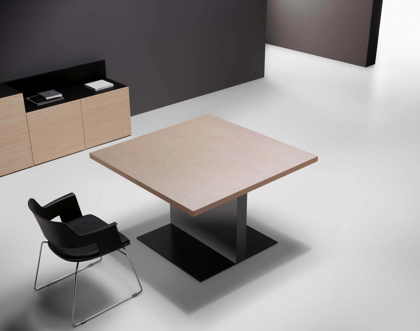 Quorum System Cube Bookshelf