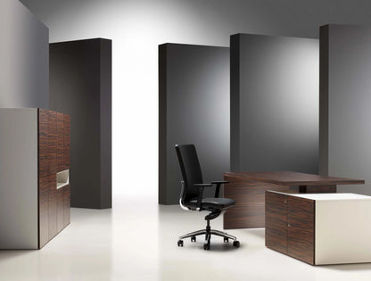 Quorum System Cube Bookshelf