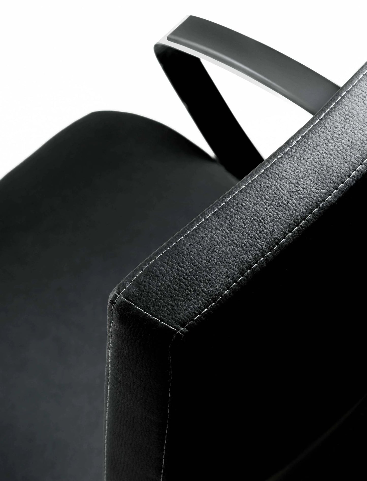 Theus Steering Chair