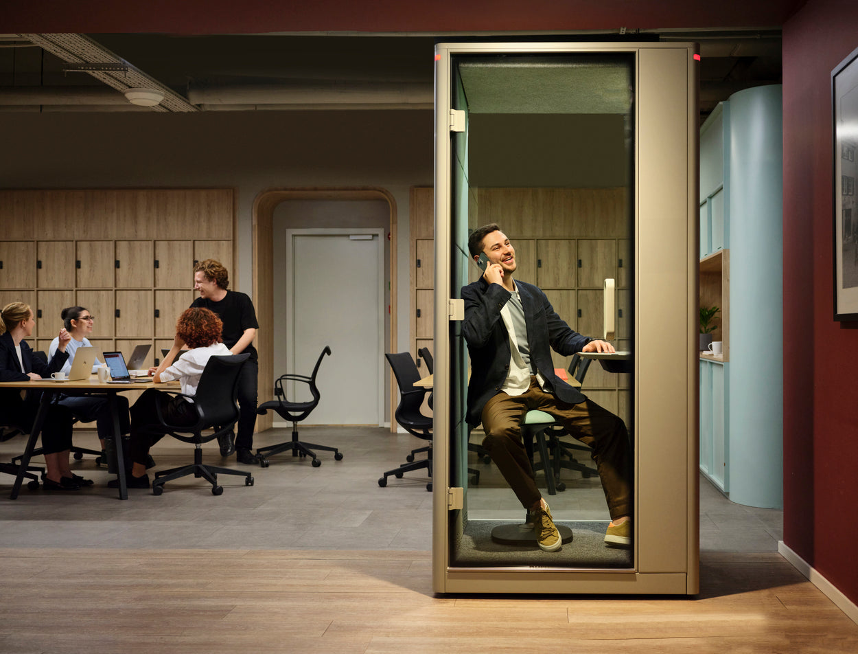 Small Quiet Acoustic Booth